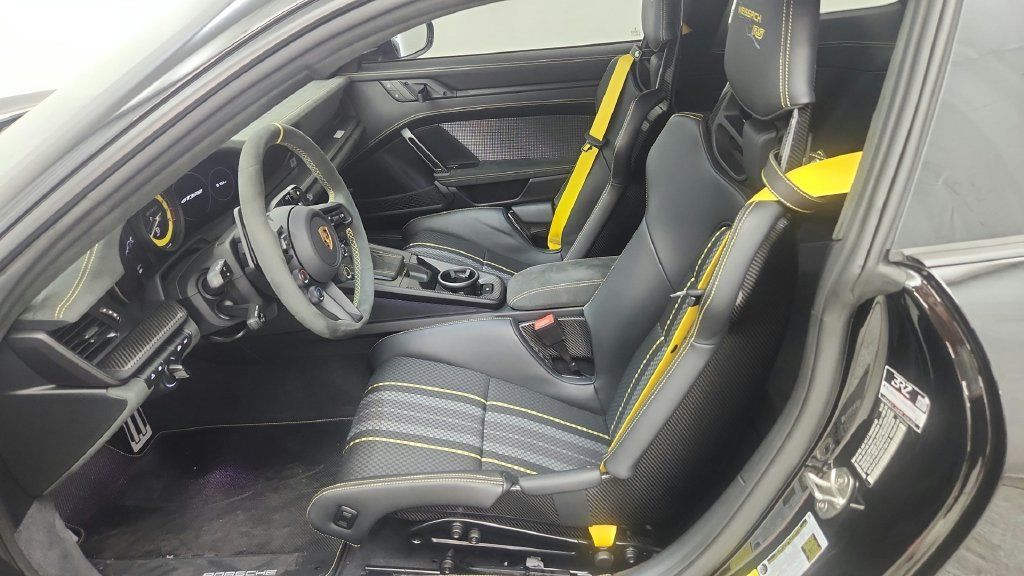 Used 2025 Porsche 911 GT3 RS RWD image 37