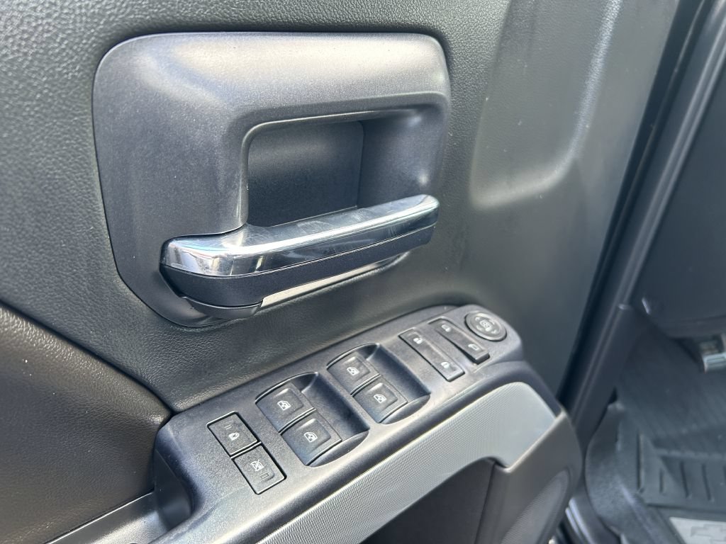 Used 2017 Chevrolet Silverado 1500 LT w/ All Star Edition AWD/4WD image 9