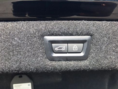 Used 2018 BMW 530e xDrive 530e xDrive iPerformance Sedan w/ Premium Package 2 image 39