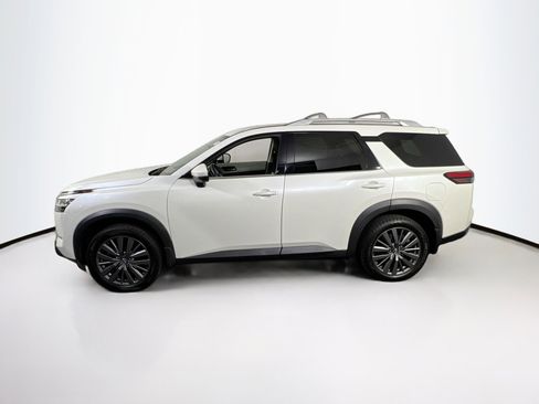 Used 2023 Nissan Pathfinder SL w/ SL Premium Package image 8
