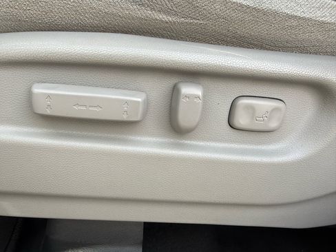 Used 2017 Honda Pilot EX image 12