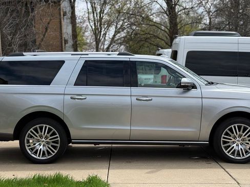 Used 2024 Ford Expedition Max Limited image 8