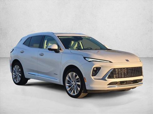 Used 2024 Buick Envision Avenir image 3