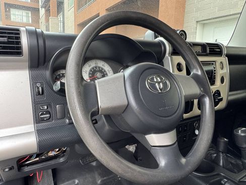 Used 2008 Toyota FJ Cruiser 4WD image 16