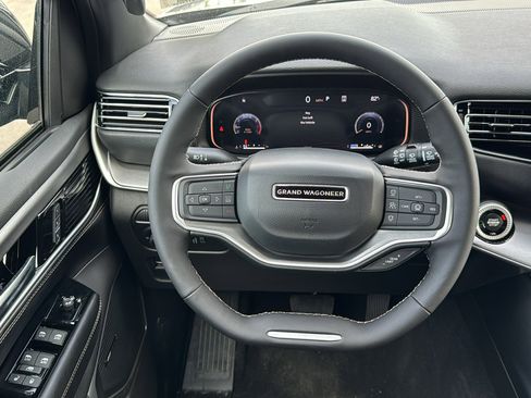 New 2026 Jeep Grand Wagoneer L 2WD image 18