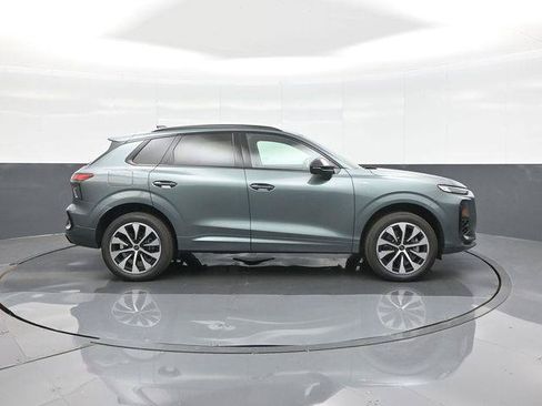 New 2026 Audi Q3 quattro 2.0T AWD/4WD image 8