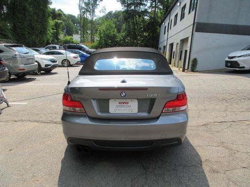 Used 2010 BMW 135i Convertible RWD image 6