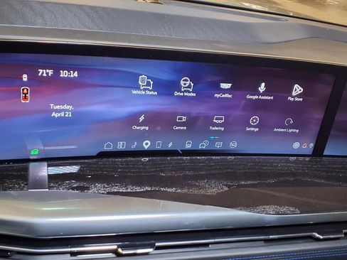 New 2026 Cadillac Escalade IQ Sport 1 w/ LPO, Floor Liner Package AWD/4WD image 18