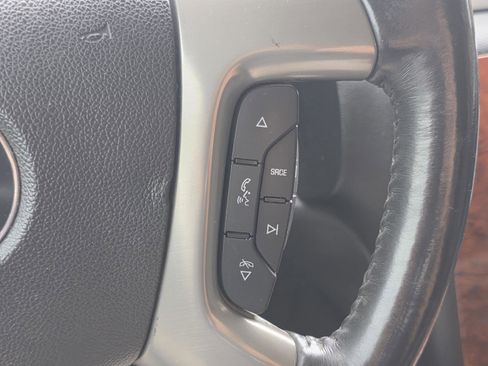 Used 2012 Chevrolet Avalanche LTZ AWD/4WD image 13
