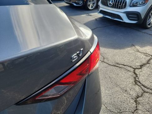 Used 2022 Nissan Sentra SV FWD image 7