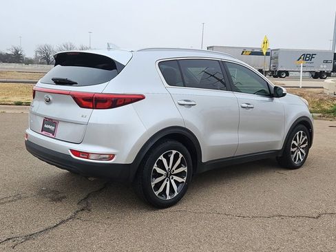 Used 2018 Kia Sportage EX image 5