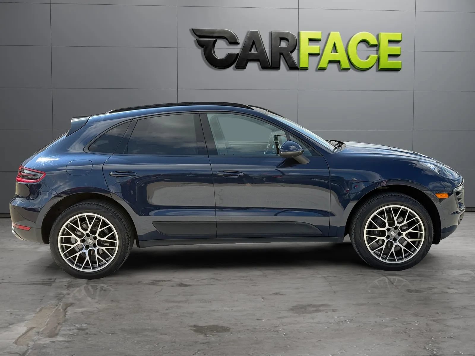 Used 2018 Porsche Macan Sport Edition AWD/4WD image 14