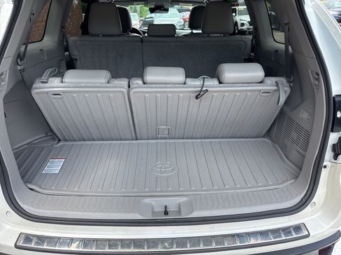Used 2017 Toyota Highlander XLE w/ Protection Package #3 AWD/4WD image 44