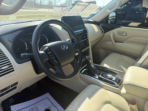 Used 2023 INFINITI QX80 Luxe w/ All-Season Package image 22