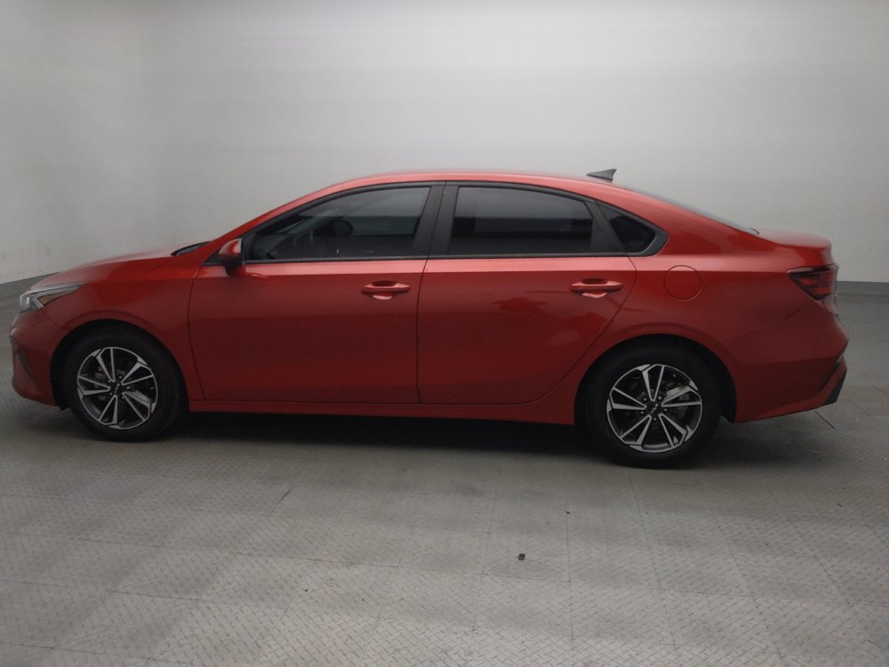 Used 2022 Kia Forte LXS FWD image 3
