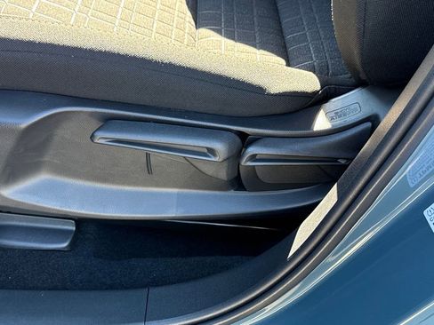 Certified 2026 Honda HR-V Sport image 31