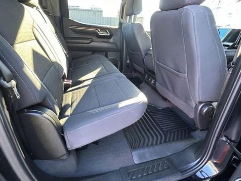 Used 2025 Chevrolet Silverado 1500 LT AWD/4WD image 26