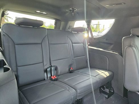 New 2026 Chevrolet Suburban LT w/ Comfort Package AWD/4WD image 13