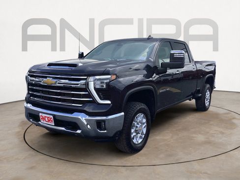Used 2024 Chevrolet Silverado 2500 LTZ AWD/4WD image 9