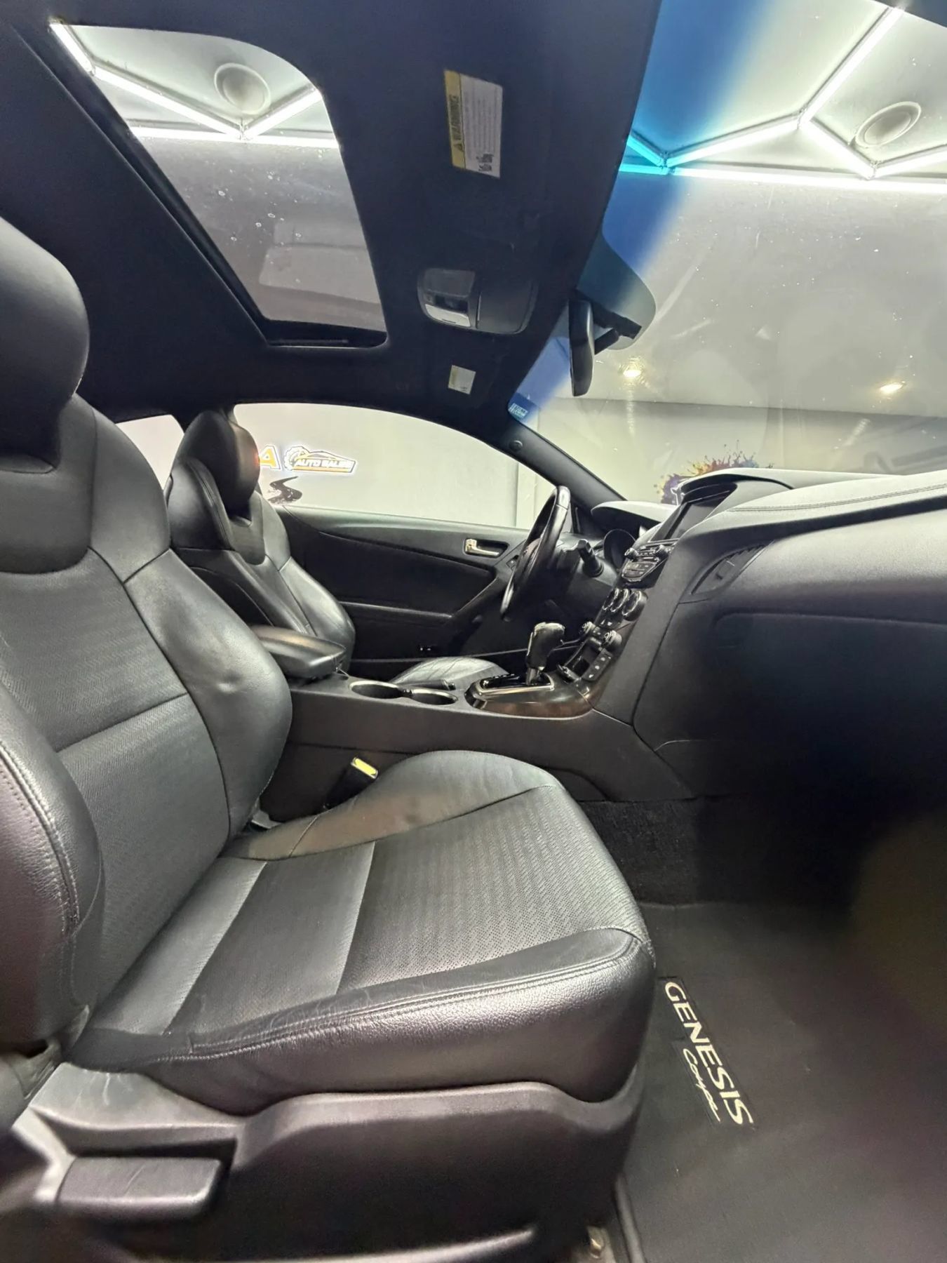 Used 2015 Hyundai Genesis 3.8 RWD image 30