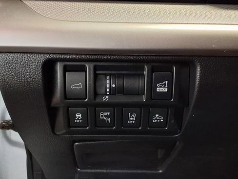 Used 2018 Subaru Outback 2.5i Premium AWD/4WD image 19