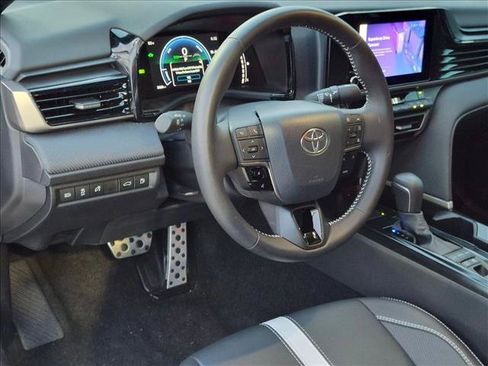 Used 2026 Toyota Camry SE w/ Convenience Package FWD image 11