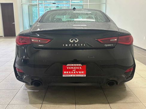 Used 2018 INFINITI Q60 Red Sport 400 w/ Sensory Package 3.0T Sport image 5