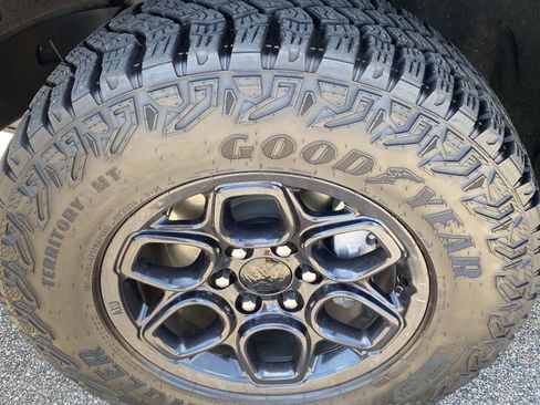 Used 2024 Chevrolet Silverado 1500 ZR2 w/ ZR2 Bison Edition image 30