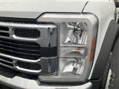 New 2025 Ford F450 XL w/ XL Chrome Package image 9