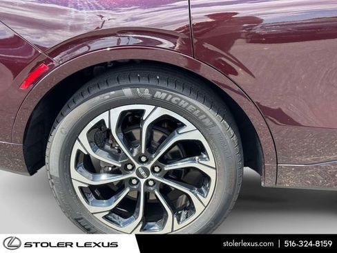 Used 2025 Lincoln Nautilus Reserve AWD/4WD image 7