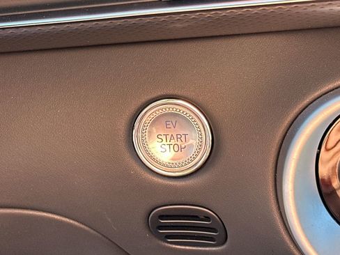 Used 2023 Genesis GV60 Advanced image 31