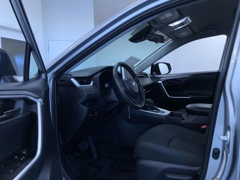 Certified 2025 Toyota RAV4 LE AWD/4WD image 10