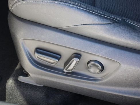 Certified 2025 Toyota bZ4X FWD image 12