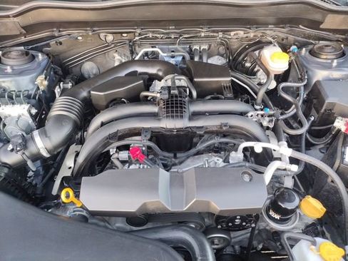 Used 2018 Subaru Forester 2.5i Premium w/ All-Weather Package image 24