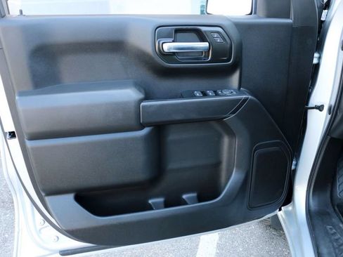 Used 2022 Chevrolet Silverado 1500 Custom Trail Boss w/ LPO, Dark Essentials Package AWD/4WD image 15