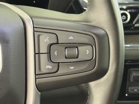 Used 2025 GMC Sierra 1500 SLT AWD/4WD image 24