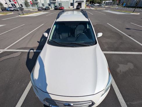 Used 2015 Subaru Outback 2.5i Premium image 3