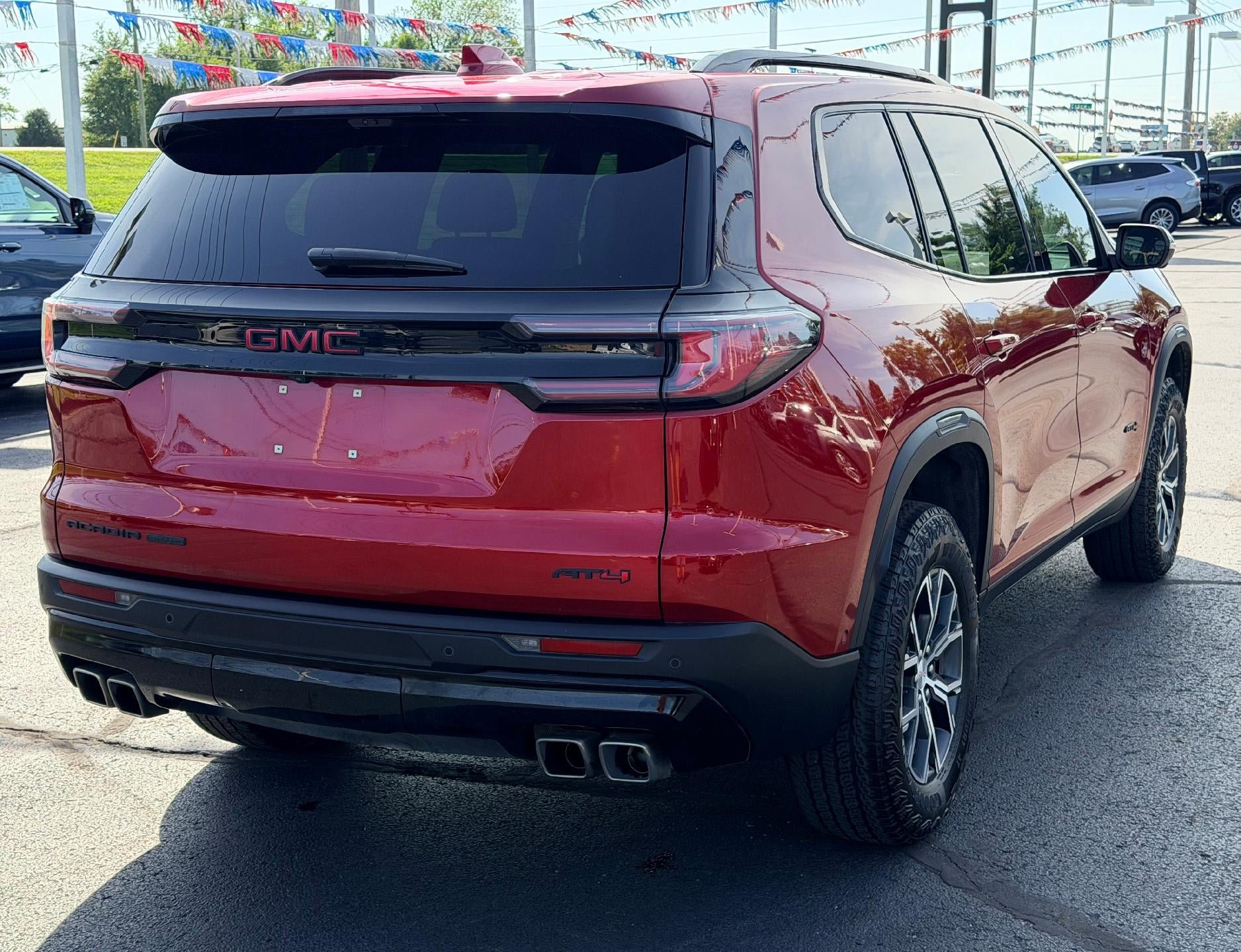 Used 2024 GMC Acadia AT4 w/ Super Cruise Package AWD/4WD image 5