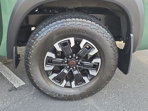 Used 2022 Nissan Frontier PRO-4X AWD/4WD image 34