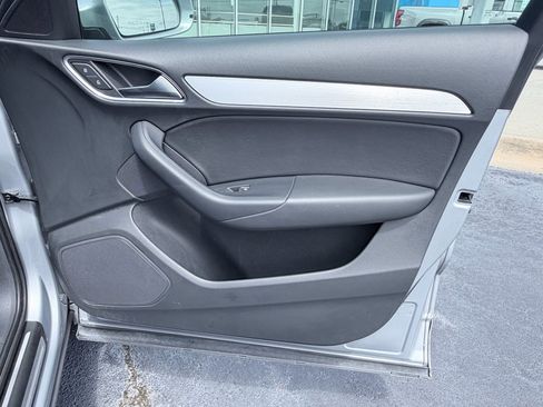 Used 2018 Audi Q3 2.0T Premium FWD image 33