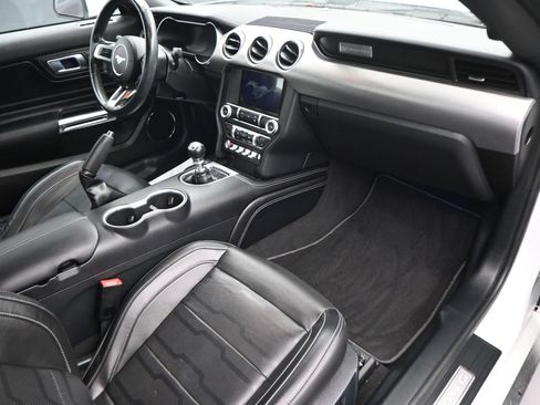 Used 2022 Ford Mustang GT Premium w/ Equipment Group 401A RWD image 12
