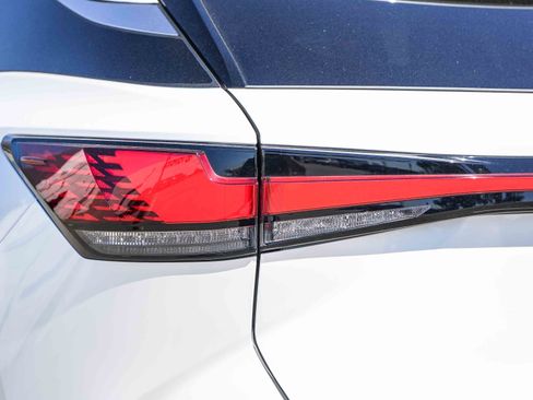 Used 2023 Lexus RX 350 Premium image 9