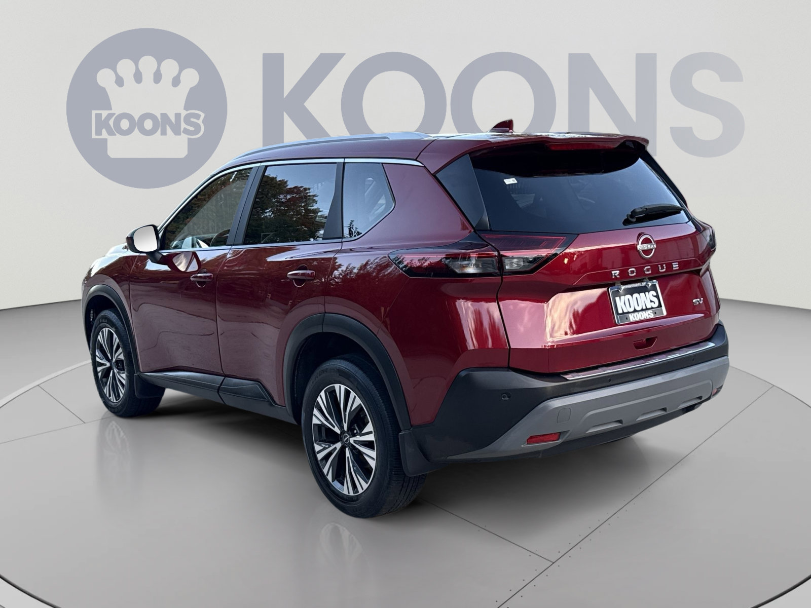 Used 2023 Nissan Rogue SV w/ SV Premium B Package FWD image 4