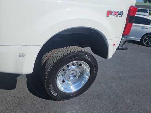 Used 2026 Ford F450 Lariat w/ FX4 Off-Road Package AWD/4WD image 8