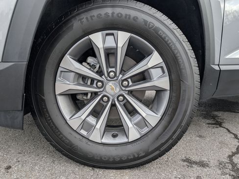 Used 2025 Chevrolet Equinox LT w/ Safety and Technology Package FWD image 9