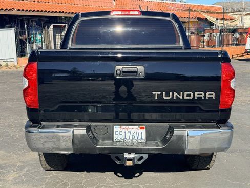 Used 2015 Toyota Tundra SR5 w/ TRD Off Road Package AWD/4WD image 4