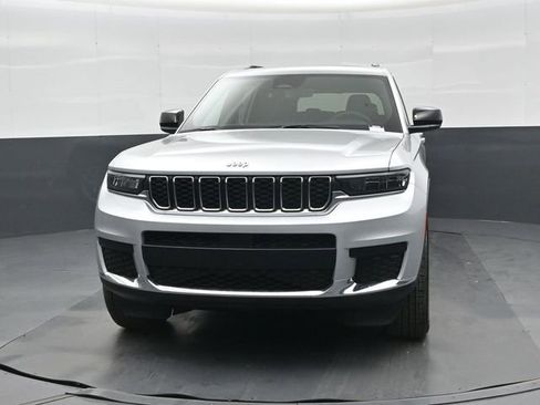 New 2026 Jeep Grand Cherokee L 4WD image 8