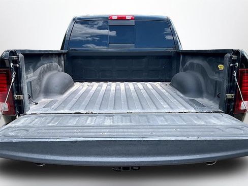 Used 2017 RAM 1500 Sport w/ Black Ram 1500 Sport Group AWD/4WD image 7