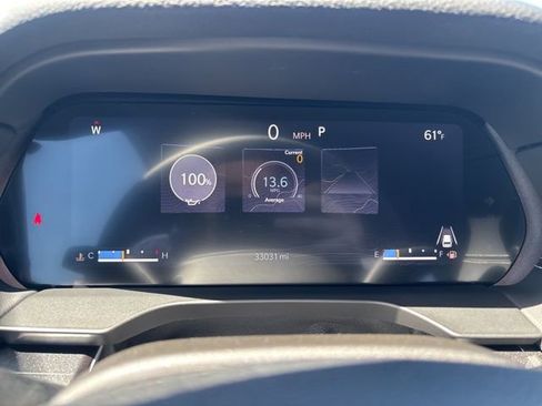 Used 2023 Jeep Grand Cherokee Altitude AWD/4WD image 12