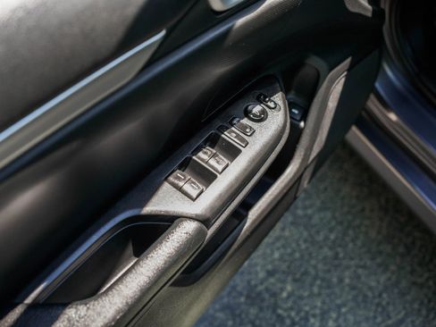 Used 2019 Honda Civic Sport image 10